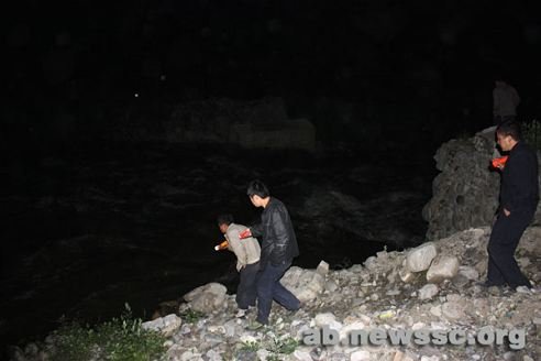 四川阿壩理3萬方滑坡體傾瀉 造成3人失蹤(圖)