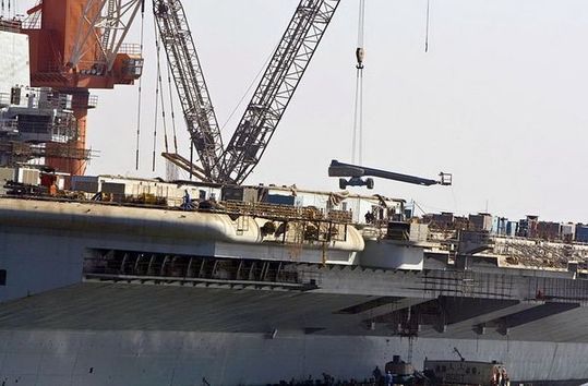 瓦良格號(hào)航母改裝近尾聲。
