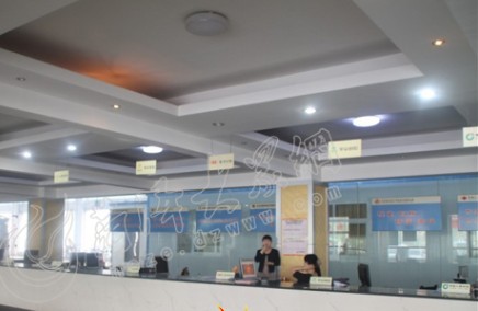 各大保險公司在新車服務大廳設立窗口