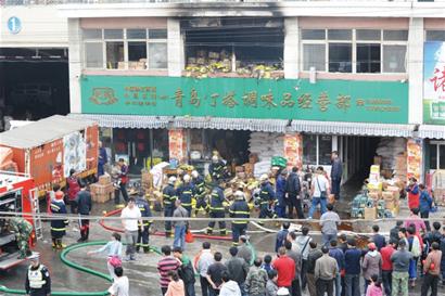 撫順路批發(fā)市場一家店鋪失火，燒掉價值十萬元味精