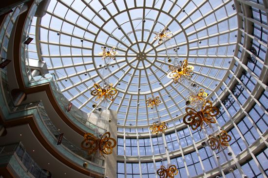 青島最大單體購物中心開業(yè)