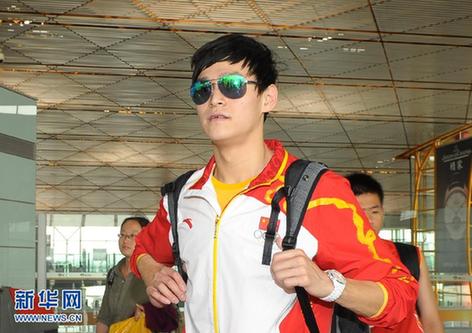 中國游泳隊奧運(yùn)載譽(yù)回國