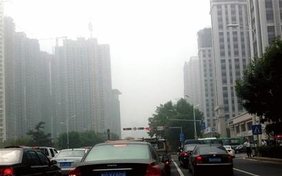 青島立秋酷暑難休 臺風海葵或帶來雨