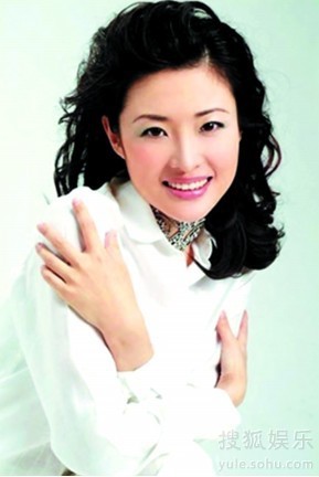 曝董卿周濤貌合神離爭(zhēng)一姐交惡 周濤是領(lǐng)導(dǎo)勝負(fù)已分