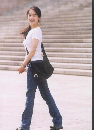 80年代?；ìF(xiàn)狀 方舒離婚宋春麗為事業(yè)失去孩子