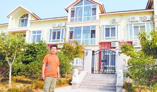 青島鰲山衛(wèi):村民住豪華歐式別墅 做生意年入20萬(wàn)