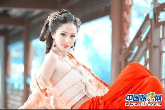 中國好身材大PK:鞏俐裸替巨乳秒殺眾女星