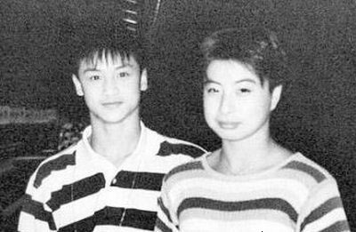 愛情佳話亮晶晶雙方現(xiàn)狀:一個(gè)超生一個(gè)嫁豪門