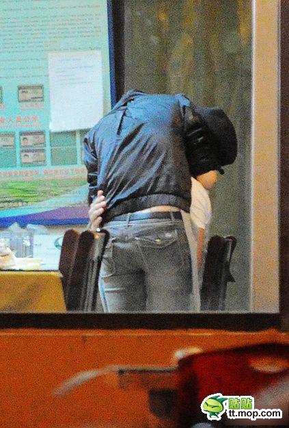 明星們你長(zhǎng)點(diǎn)心吧 狗仔無(wú)處不在