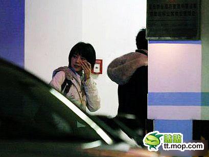 明星們你長(zhǎng)點(diǎn)心吧 狗仔無(wú)處不在