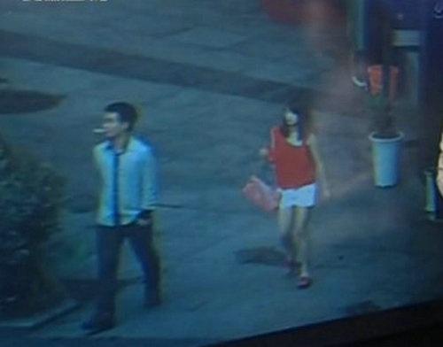 酒托女約見男網(wǎng)友 騙財現(xiàn)場被擒