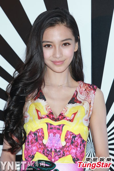 Angelababy為黃曉明慶生，自曝吃路邊攤食物中毒