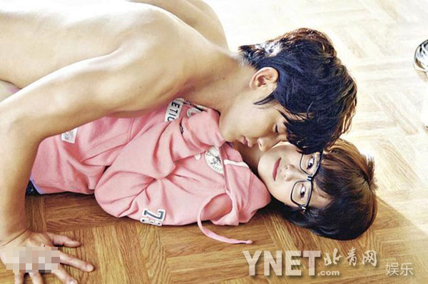 盤點(diǎn)2012熒幕之吻 穎兒全裸了