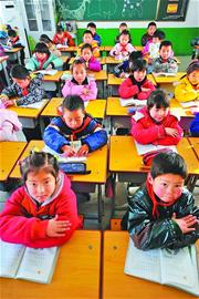 在北苑小學(xué)近500名小學(xué)生中，外來務(wù)工人員的子女占了大多數(shù)。