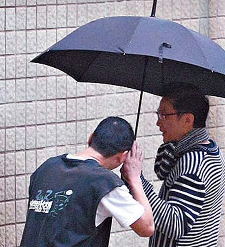 62歲富商出獄后公廁門(mén)口獵新歡 欲再辦猛男派對(duì)