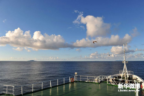 資料圖：中國海監(jiān)50船在釣魚島海域航行。