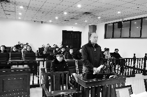 顏承魯庭審現場。 本報記者 郭玉紅 攝