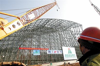 世園會植物館主體封頂 1.4萬根鋼結構桿件拼成