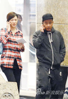 陳小春陪太太應(yīng)采兒，兩人分別打電話，為何應(yīng)采兒眉頭緊皺？