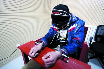 廚師玩起雙節(jié)棍嘿！打劫的！