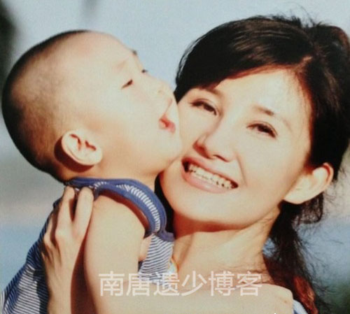 網(wǎng)曝44歲林永健3歲兒子近照 “小眼睛”像足了爸爸！