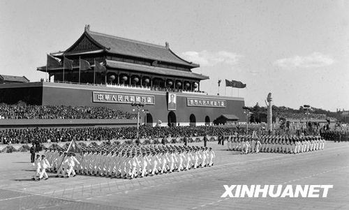 1958年國(guó)慶閱兵 民兵方隊(duì)規(guī)模空前(組圖)
